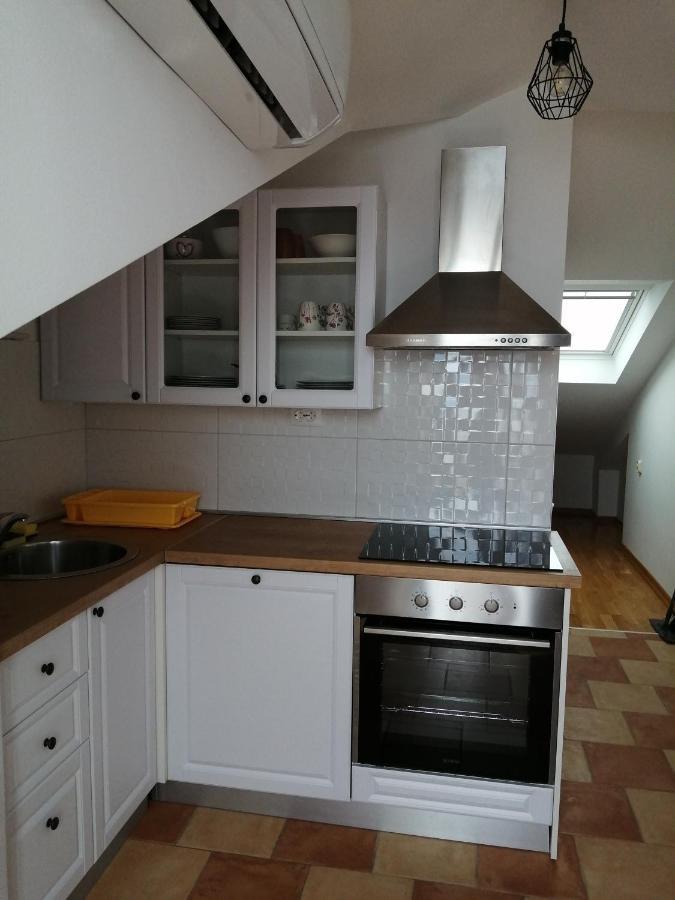 Lina Apartment กราดัซ ภายนอก รูปภาพ